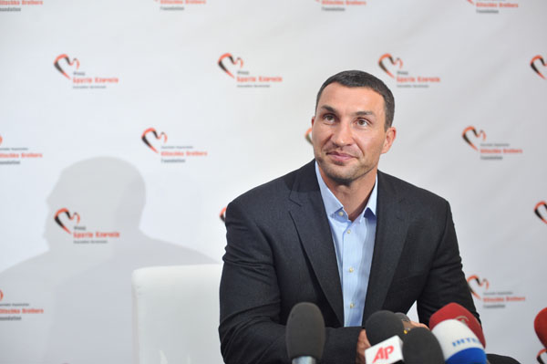 Кличко связан со скандальными застройщиками киевского левобережья