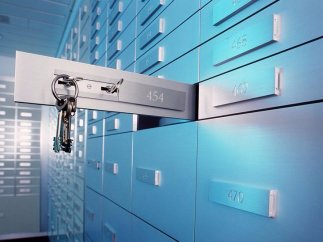 Счета украинцев обыщут и заставят задекларировать