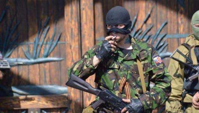 Террорист «ДНР» самостоятельно сдался украинским военнослужащим (ВИДЕО)