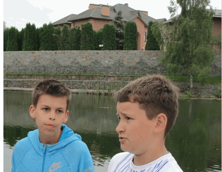 Расстрел детей в Козине: уволили охранника VIP-особняка