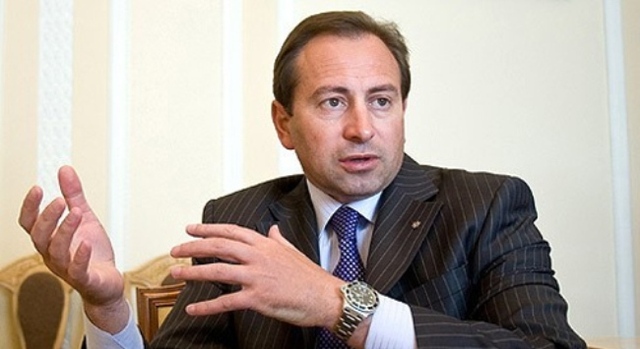 У Порошенко хотят запретить награждать государственных деятелей