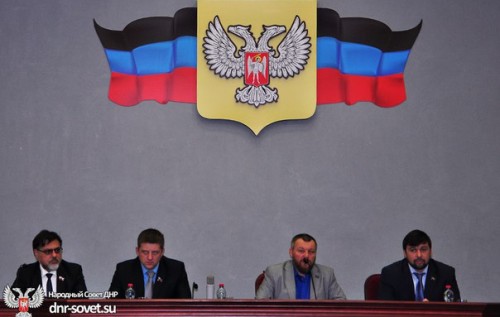 Банда "ДНР" приступает к грабежу последнего лакомого куска в оккупированном Донбассе