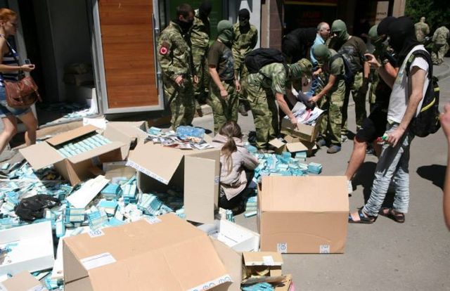 Харьковские активисты «накрыли» две наркоманские аптеки