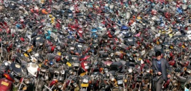 Шокуючі зображення: автомобільні звалища в Китаї