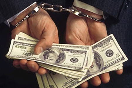 Скандал в Генпрокуратуре. В Киеве с поличным задержаны прокуроры-взяточники