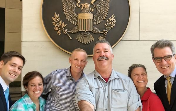 Инструкторы патрульных из Калифорнии прибыли в Киев