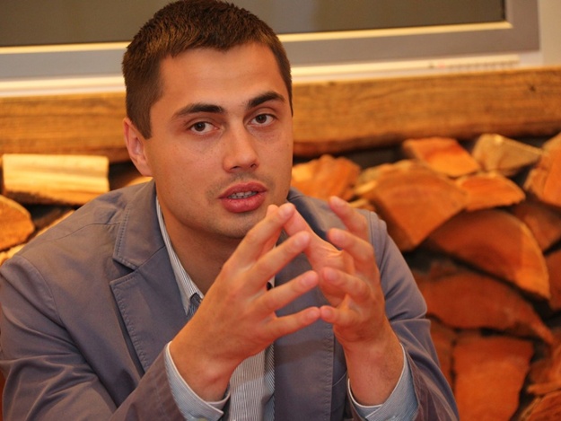 «Правый сектор» во чтобы то ни стало должен сложить оружие – нардеп