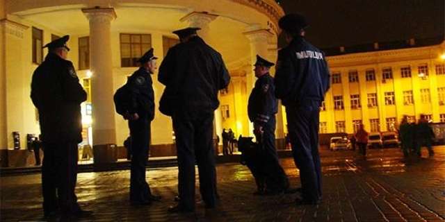 Навіжений киянин підстрелив батьків колишньої дружини та відкусив палець їх сусіду