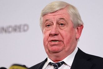 Шокин уволил скандальных прокуроров-коррупционеров