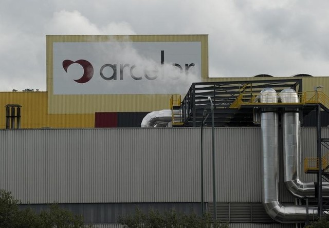   $1,2   ArcelorMittal     