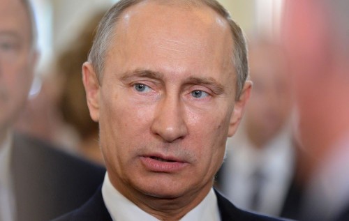 ПУТИН ПЫТАЕТСЯ ОСТАВИТЬ КРЫМ РОССИИ: КРЕМЛЬ ПРИДУМАЛ ТРИ ВАРИАНТА