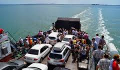 Керченская переправа довела до инфаркта двух туристов