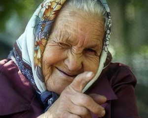 Хитрых пенсионеров, получающих пенсии и в Украине, сдают «властям ЛНР»