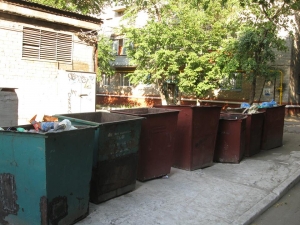 В мусорном баке в Краматорске найден младенец