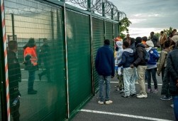 Штурм Ла-Манша — расплата за поездку французских депутатов в Крым