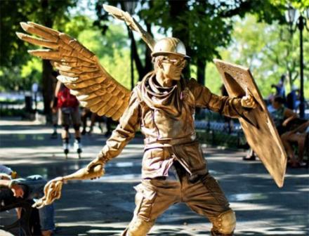 Одесский сепаратист пытался зарезать «ангела Небесной сотни»