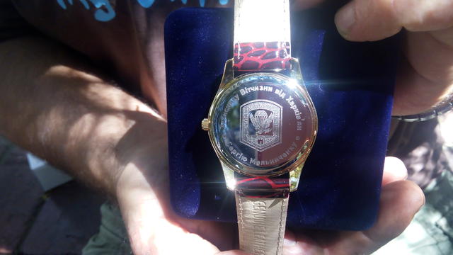 Зенитчики 95-й бригады наградили своих волонтеров