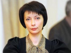 Суд арештував три квартири Лукаш