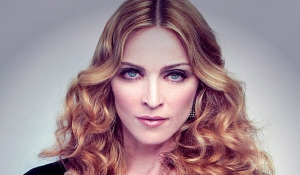 Російський депутат обізвав Мадонну дурепою за відмову виступати в Росії