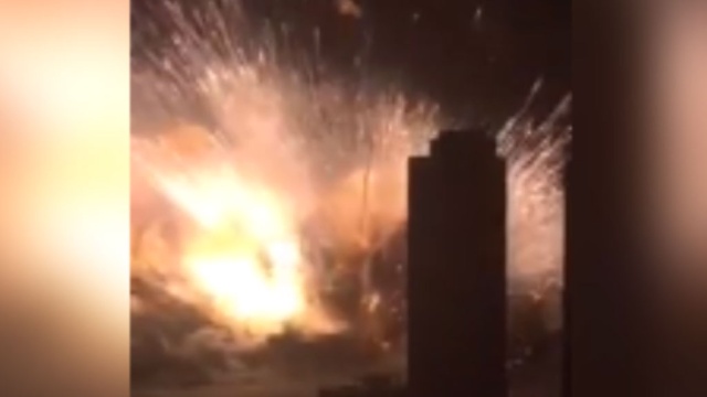 В Интернете появились видео взрыва в Тяньцзине