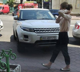 Чесну інспекторку Фреймут знову впіймали на неправильному паркуванні