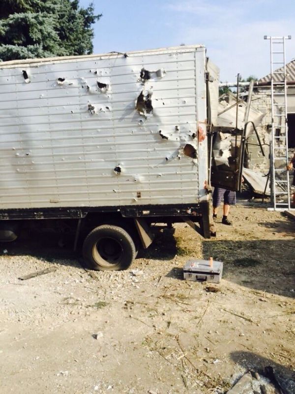 Под Мариуполем пророссийские боевики обстреляли мирный поселок Сартана. Убиты двое жителей. ФОТО