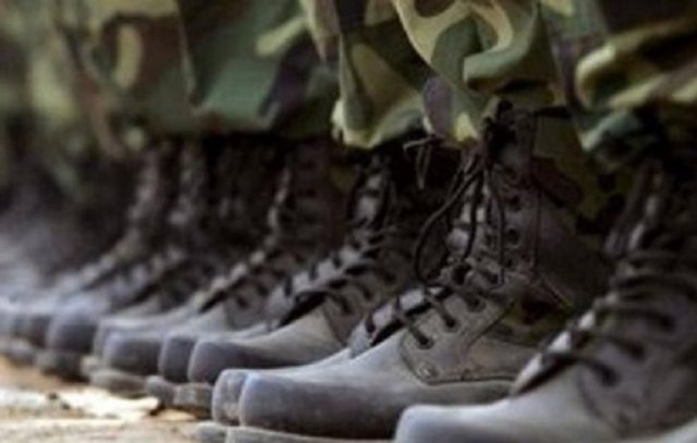 "Не хочешь служить - плати". И всё законно