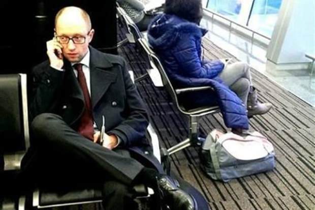 Астрологи пророчат Украине период перемен: эмиграция Яценюка и переворот в Крыму