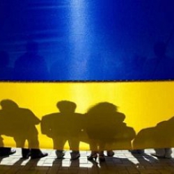 Bloomberg: МВФ бессилен перед девальвацией гривны