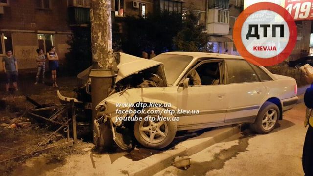 МАСШТАБНОЕ ДТП В КИЕВЕ НА СОЛОМЕНКЕ