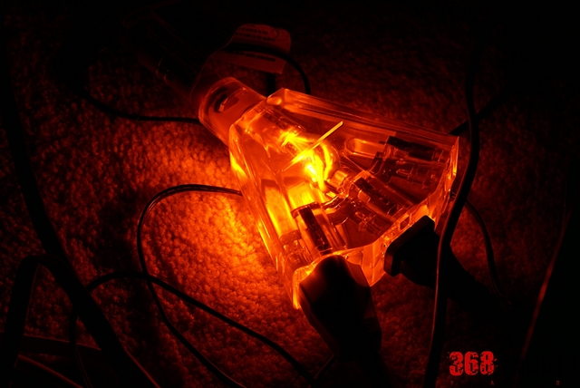 УКРАИНА НЕЗАКОННО ПОСТАВЛЯЕТ ЭЛЕКТРОЭНЕРГИЮ В КРЫМ И ЗОНУ АТО