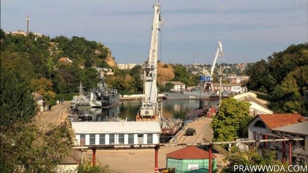 Завод Порошенка успішно працює в Севастополі, — Савченко