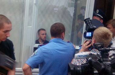 Суд почав арештовувати затриманих під Радою демонстрантів