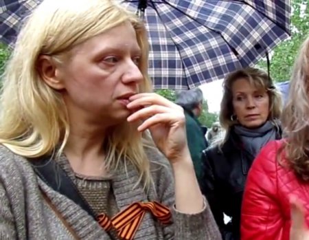 Антиукраїнській піаністці та кремлеботу дісталося на горіхи