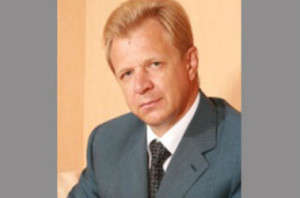 Экс-замминистра увел у танкового завода 1,5 млн. долларов