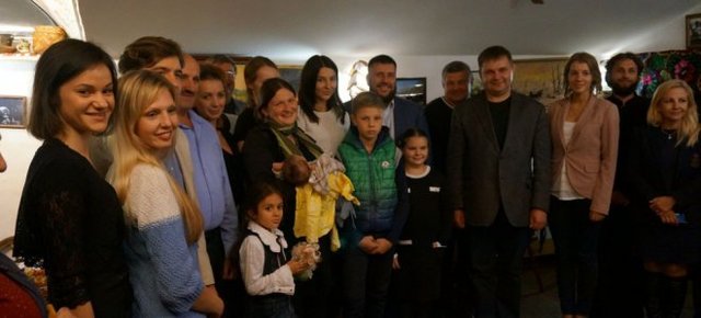 Клименко "откровенно поговорил" с украинскими семьями