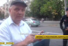 Полиция Киева задержала водителя, который 16 лет ездил без прав.