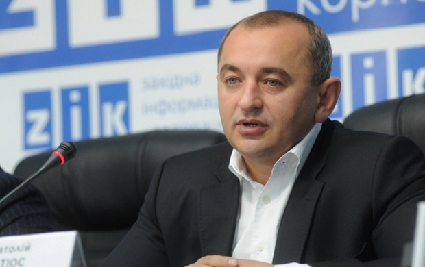 Комбат 28-ої бригади "заробив" мільйон на пропуску контрабанди у зоні АТО - Матіос