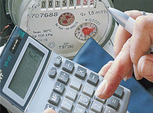 Коммунальные услуги не подорожают: Яценюк нашел способ обуздать тарифы ЖКХ