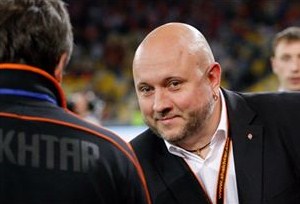 Экс-пресс-атташе «Шахтера» призывает дончан бороться с «укропами»