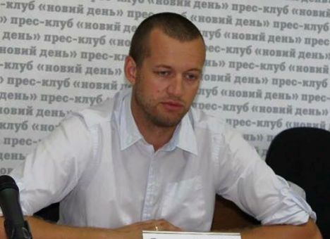 Трус и алиментщик: В МВД разоблачили главу «Правого сектора» Херсонщины