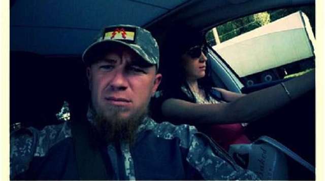 Моторола пакует вещи на выезд, даже кота забирает – очевидец