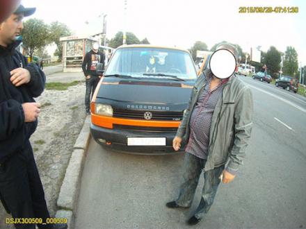 От львовских полицейских сбежал милиционер-нарушитель