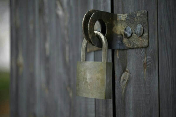 НБУ заблокировал активные операции банка «Контракт» перед введением временной администрации