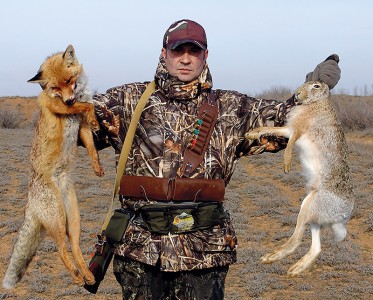 Почему гривня и рубль падают синхронно