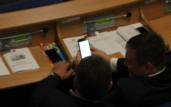 За що «людка» пропонувала вінницьким депутатам тисячу доларів?