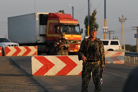 Блокада Крыма: Ураина включается в «войну санкций»