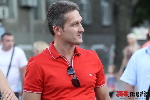 ОДЕССКИЙ ДЕПУТАТ И БРАТ ЗАМПРОКУРОРА ОБЛАСТИ ВЛАДЕЕТ РОСКОШНЫМ АВТОПАРКОМ И ПРИБЫЛЬНЫМИ КОМПАНИЯМИ