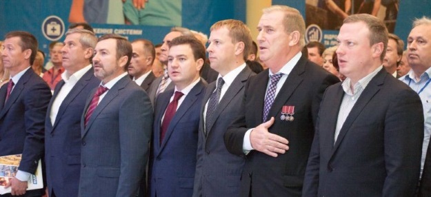 Партія "Відродження": колишні регіонали на орбіті Коломойського