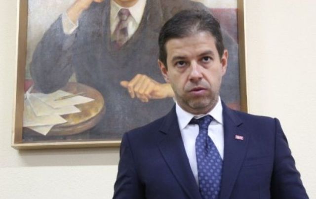 Президент Петр Порошенко избавляется от балласта